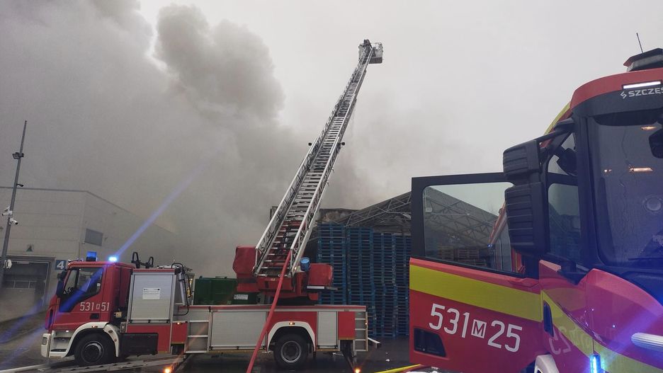 Pożar zakładu produkcyjnego w Nowym Dworze Mazowieckim