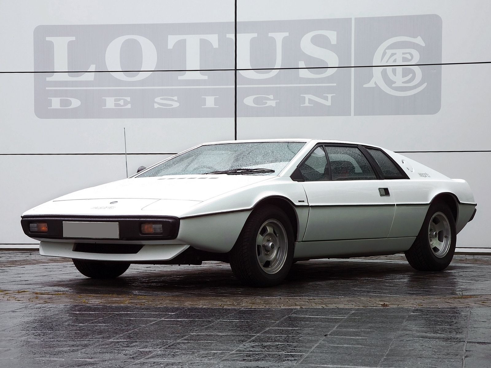 Lotus Esprit 23