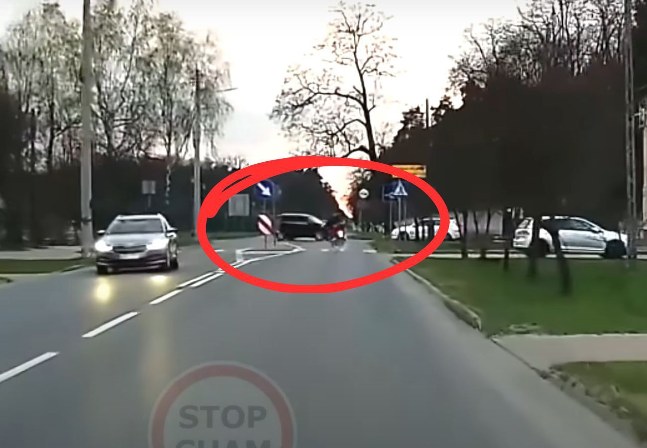 Motocykliści runęli. Wtedy stało się coś nieoczekiwanego