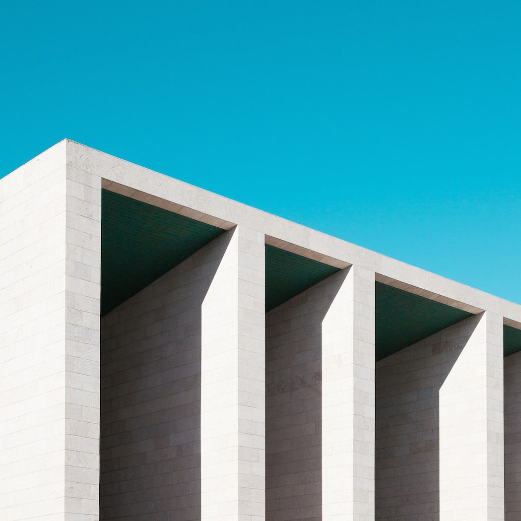 Sterylne zdjęcia architektury autorstwa Maika Lippa 3