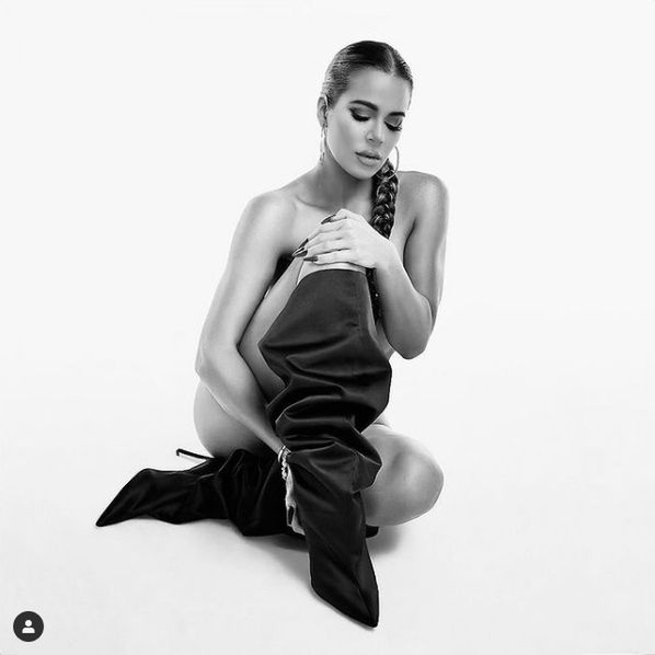 Khloe Kardashian promuje własną kolekcję butów 