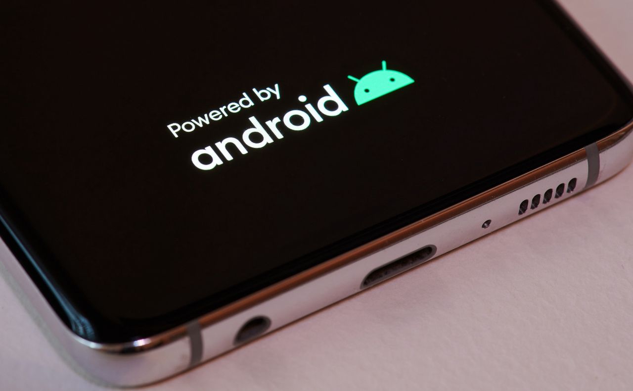 Smartfon z Androidem