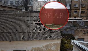 Relacjonuje wojnę w Ukrainie. Pokazała, co cywile pisali na domach
