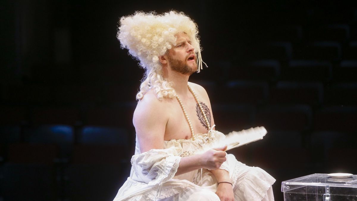Kamil Maćkowiak zamyka swój teatr