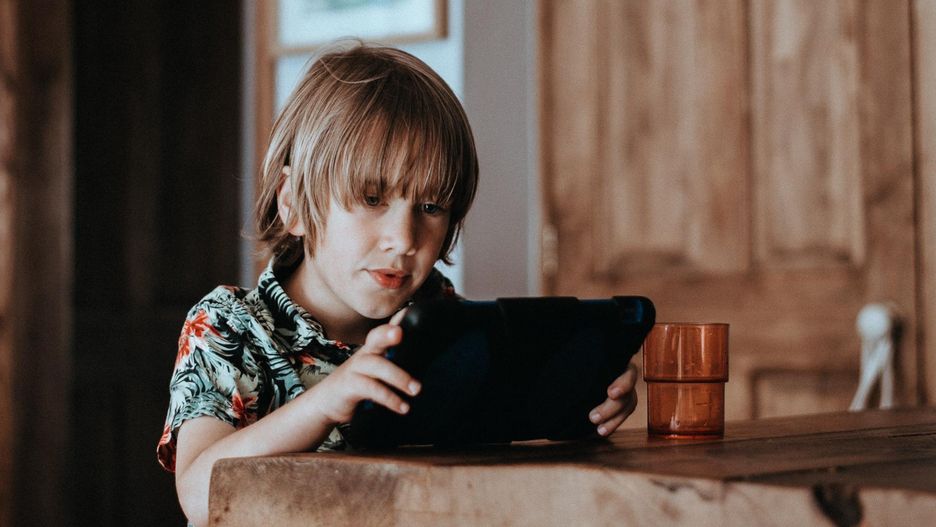 Jak połączyć dzieci, rodziców i nauczycieli w sieci? Najmłodsi w świecie cyfrowym