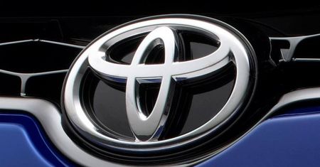 Kolejne teasery nowej Toyoty Corolli [aktualizacja]