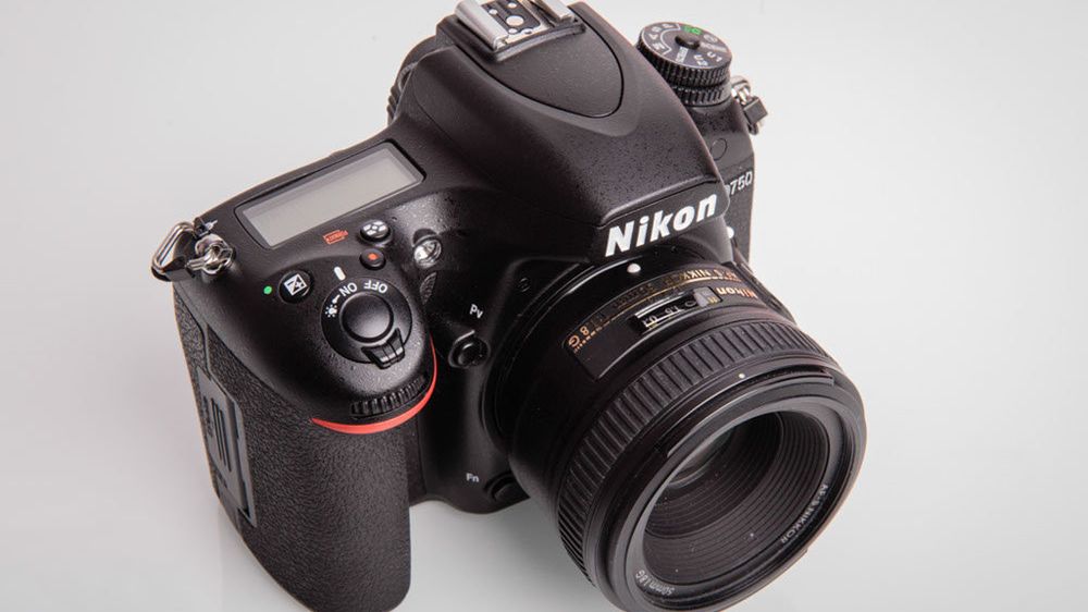 Darmowy przegląd i wymiana migawki w wadliwych egzemplarzach Nikona D750 1