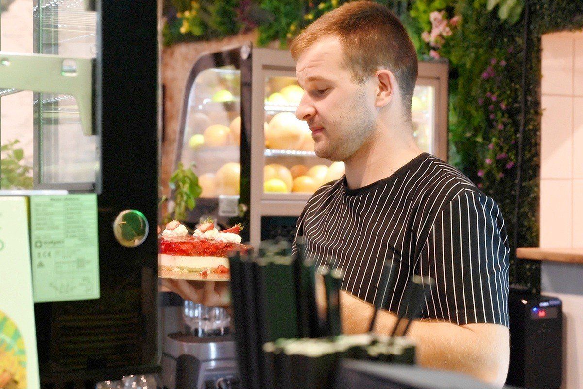 Zajrzyjcie do Zoo latte, tam wśród uroczych zwierząt napijemy się kawy, zjemy śniadanie a na deser dostaniemy pyszne ciasto.