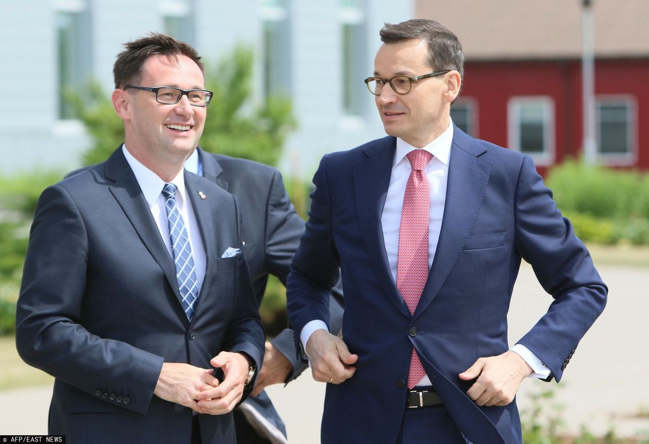 Daniel Obajtek (prezes Orlenu) oraz premier Mateusz Morawiecki