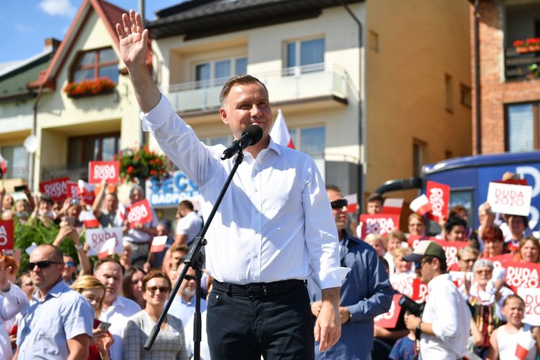 Wybory 2020. Sondaż prezydencki. Andrzej Duda ma powody do optymizmu. Kto wygra II turę?
