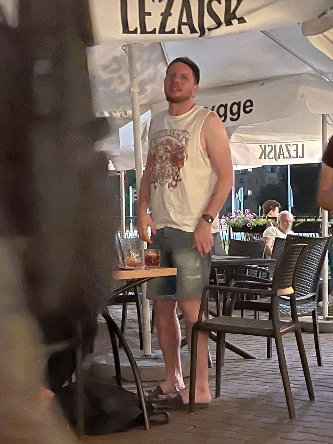 Filip Chajzer na wieczornym spotkaniu z kolegami