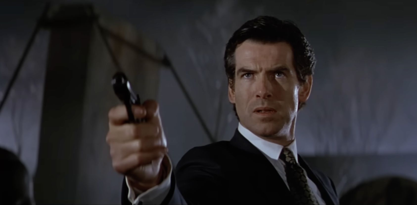 Pierce Brosnan w roli Jamesa Bonda