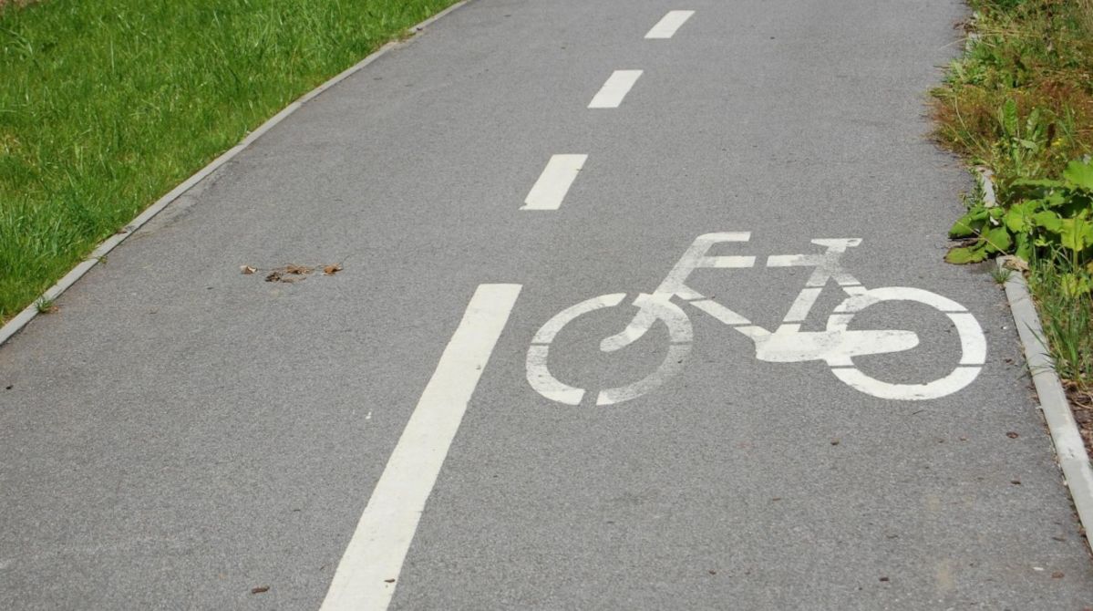 Nowe trasy pieszo-rowerowe na Pustyni Błędowskiej na ukończeniu