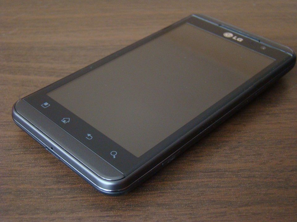 LG Swift 3D - galeria zdjęć 8