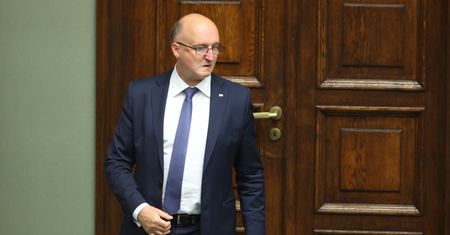 Afera wizowa, czyli prawdziwe oblicze rządów PiS [OPINIA]
