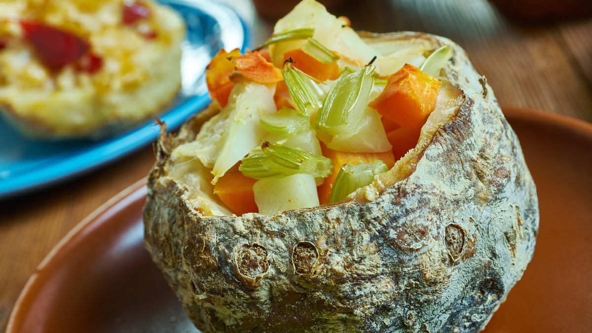 Seler z piekarnika świetnie smakuje z różnymi farszami