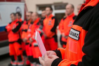 Lekarze występują do izb o zaświadczenia ułatwiające pracę za granicą, ale niewielu sfinalizuje wyjazd