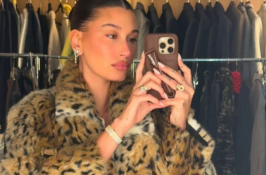 Hailey Bieber z hojnym datkiem. Wspiera ofiary pożaru