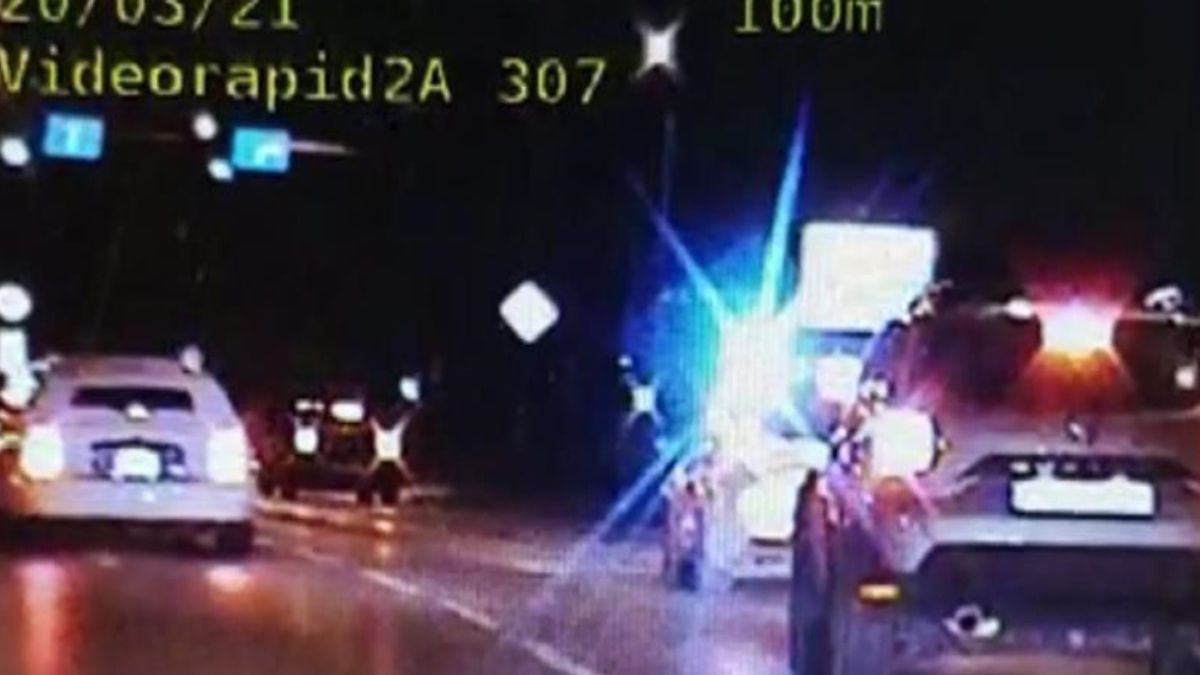 Funkcjonariusze policji pilotowali auto, którym jechał ojciec z 8-miesięczną córką w ciężkim stanie