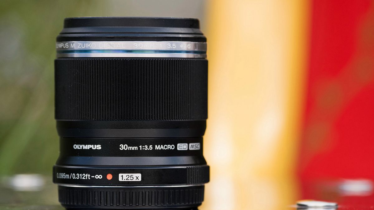 Olympus M.Zuiko Premium ED 30 mm f/3.5 Macro, czyli mikre makro do Micro 4/3 [test] 1