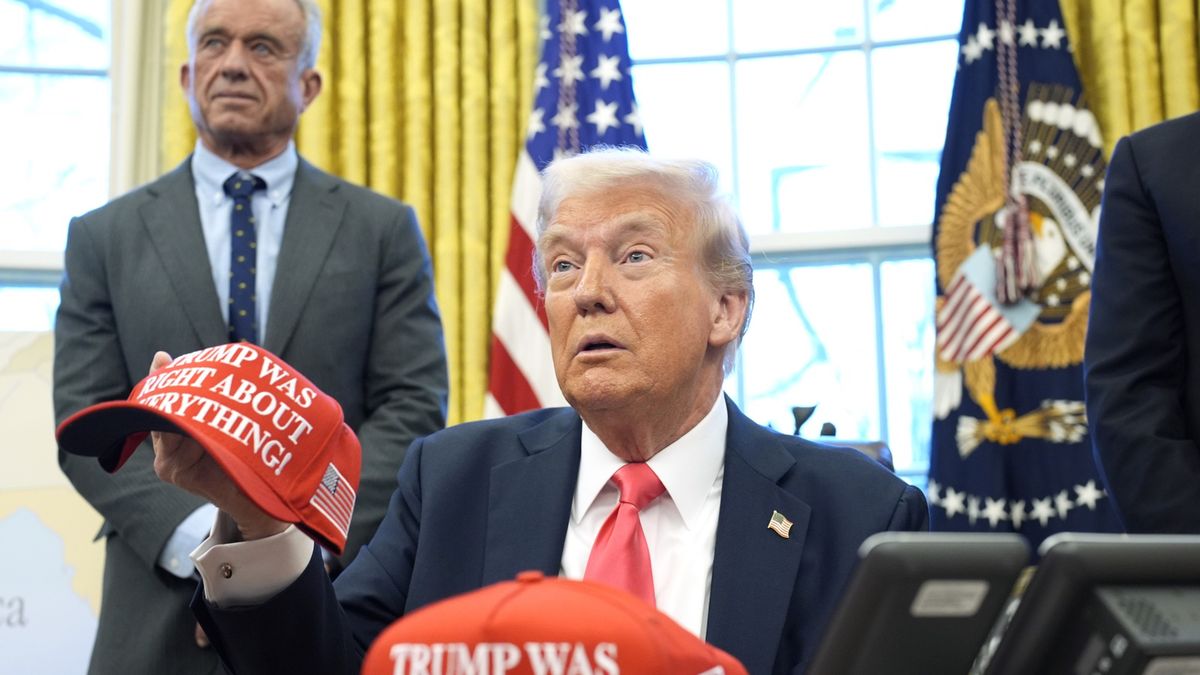 Eksperci komentują słowa Trumpa ws. złotych kart dla oligarchów