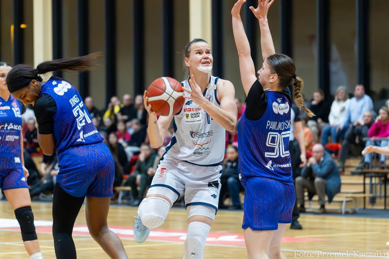 Orlen Basket Liga Kobiet: Nadal bez zwycięstwa Wichosia
