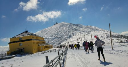 Kalendarz długich weekendów. Tak można przedłużyć wolne w 2026 r.