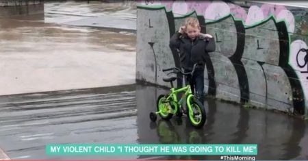 9-latek bije, kopie i gryzie swoją matkę. Wszystko przez ADHD