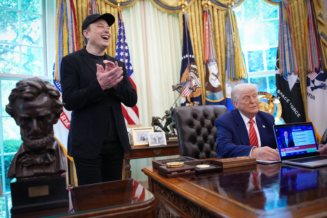 Trump odsunie SpaceX Muska? Chodzi o kluczowy projekt