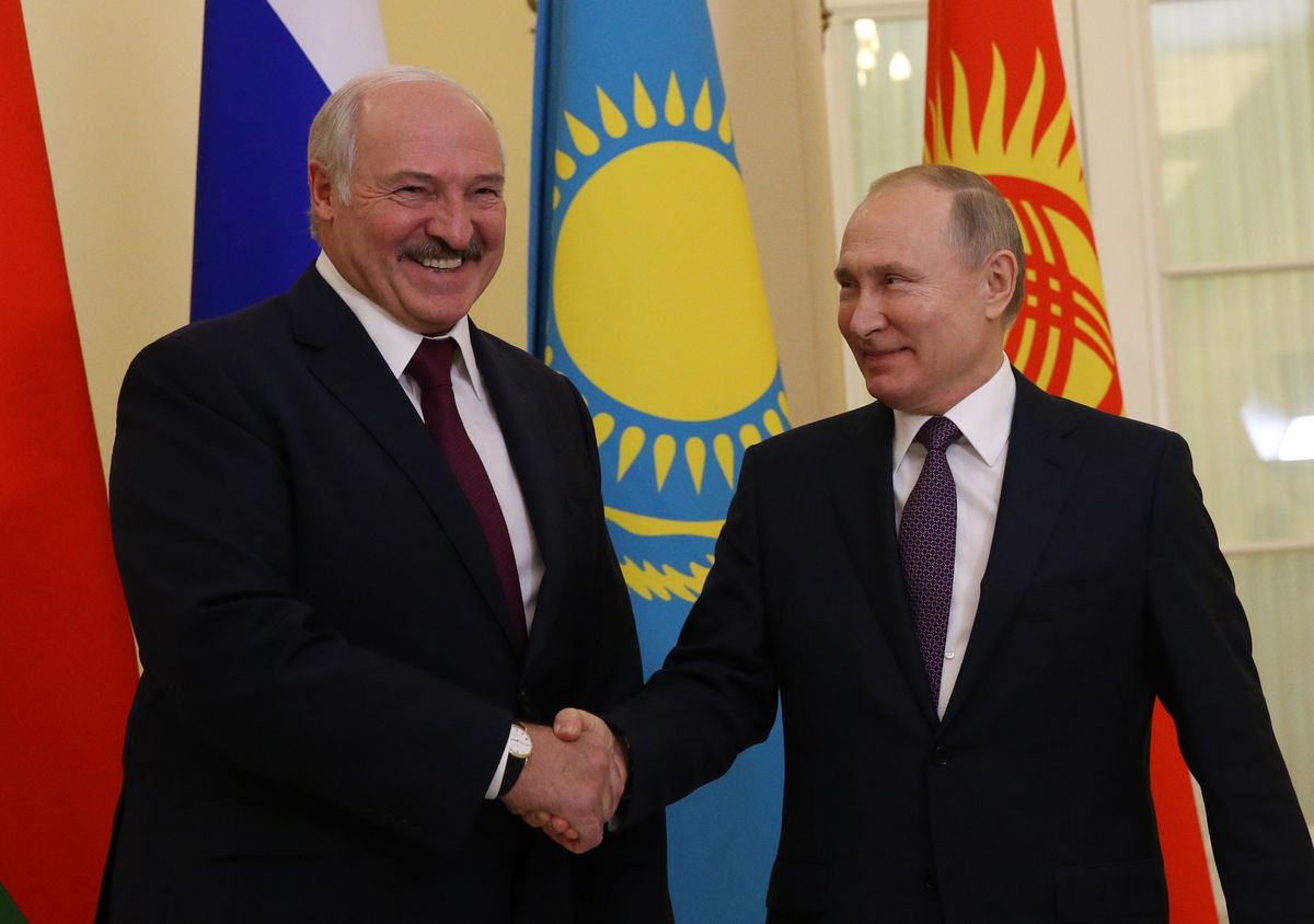 Rosja jest zadowolona z Łukaszenki? (Photo by Mikhail Svetlov/Getty Images)