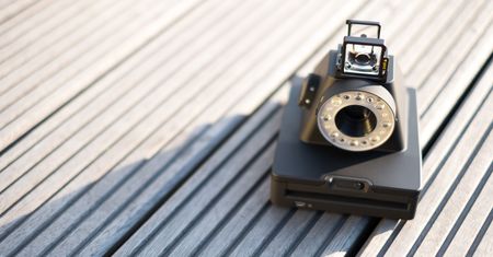 Impossible I-1 – czy współczesny Polaroid jest chociaż zbliżony do oryginałów? [test]