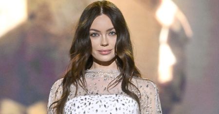 Edyta Zając w bieli i kryształkach. Tak się pokazała na pokazie Zienia