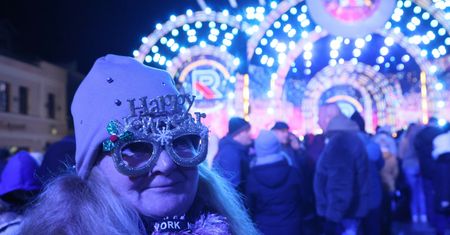Samorządy wydadzą miliony na sylwestrowe koncerty w telewizji