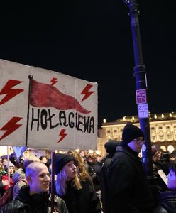 "Dosyć kłamstw. Idziemy do Ciebie". Protest w Warszawie