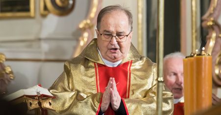Minister odpowiada rektorowi uczelni Rydzyka. "Fundament państwa"