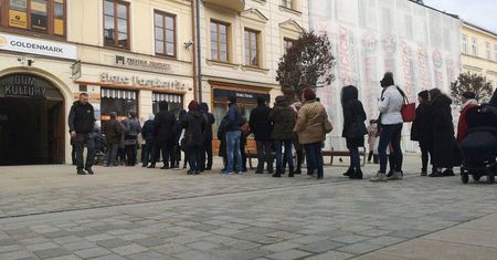 Tłusty czwartek. Szukamy najlepszej cukierni lub pączkarni w naszym mieście
