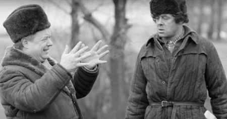 Filmy i seriale Stanisława Barei. Znasz je? Mówimy "sprawdzam"