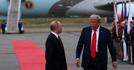 Pierwsze słowa. Ekspert od czytania z ruchu warg sugeruje, o czym rozmawiali Trump i Putin