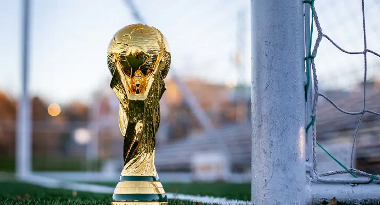 Reklamy w trakcie meczów po raz pierwszy w historii mundialu. Również w TVP
