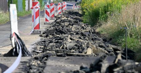 Rolnik zaorał asfalt. Mamy nowe informacje od śledczych