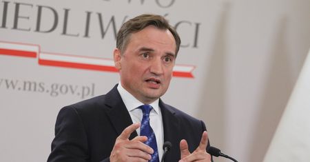 Ziobro po wyroku ws. abp. Jędraszewskiego. "Żenujący i kompromitujący"