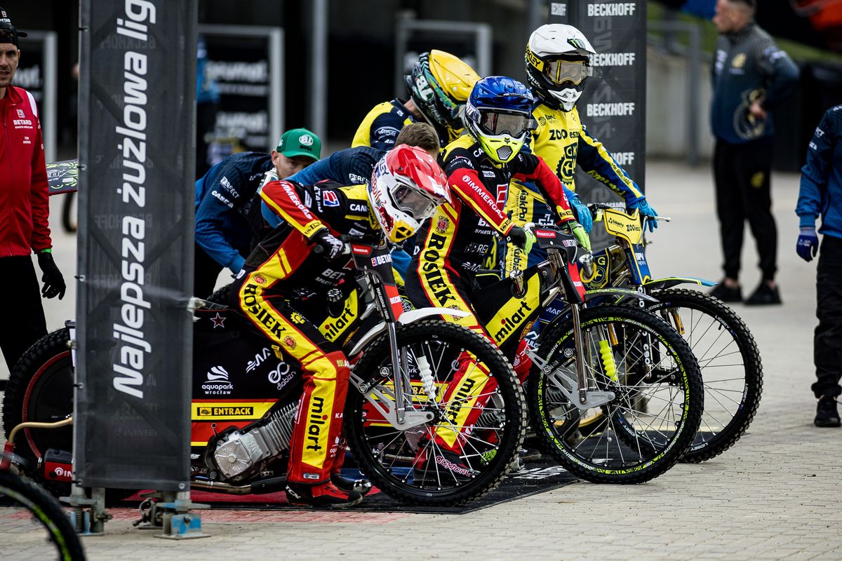 A speedway match in the PGE Ekstraliga is currently taking place between Betard Sparta Wroclaw and GKM Grudziadz in Wroclaw, Poland, on April 26, 2024. In the photo are Maciej Janowski and Artem Laguta. (Photo by Mateusz Birecki/NurPhoto via Getty Images)