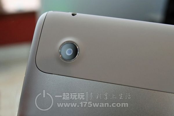 HTC Flyer 2 - ekran 3D i dwie kamery?