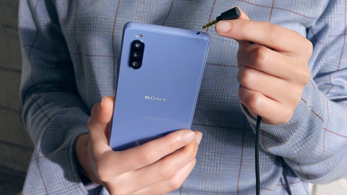 Kompaktowa i wyróżniająca się z tłumu. Sony Xperia 10 III pojawiła się w Polsce 1