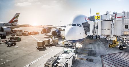 USA. Pasażer na gapę przeżył lot ukryty w podwoziu samolotu