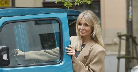 Auto Woźniak-Starak przyciąga uwagę. Nie chodzi tylko o kolor