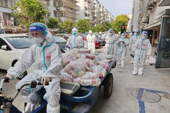 Świat wraca do normalności sprzed ery COVID-19. Polska radzi sobie tak jak USA