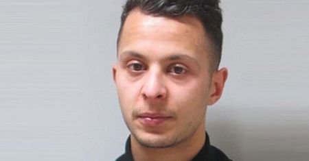 Zamachowiec z Paryża płakał w sądzie. "Proszę o przebaczenie"