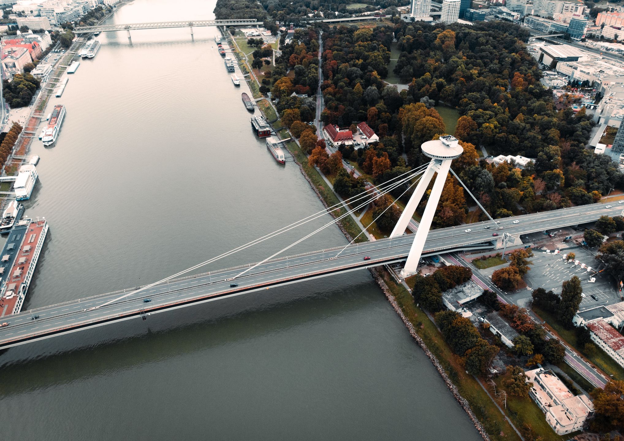 Most Słowackiego Powstania Narodowego