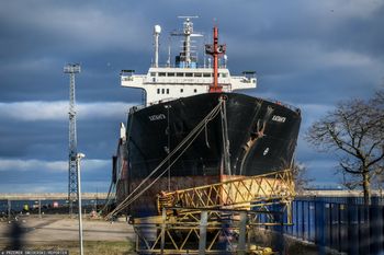 Porzucony rosyjski zbiornikowiec opuści port. Khatanga popłynie na żyletki